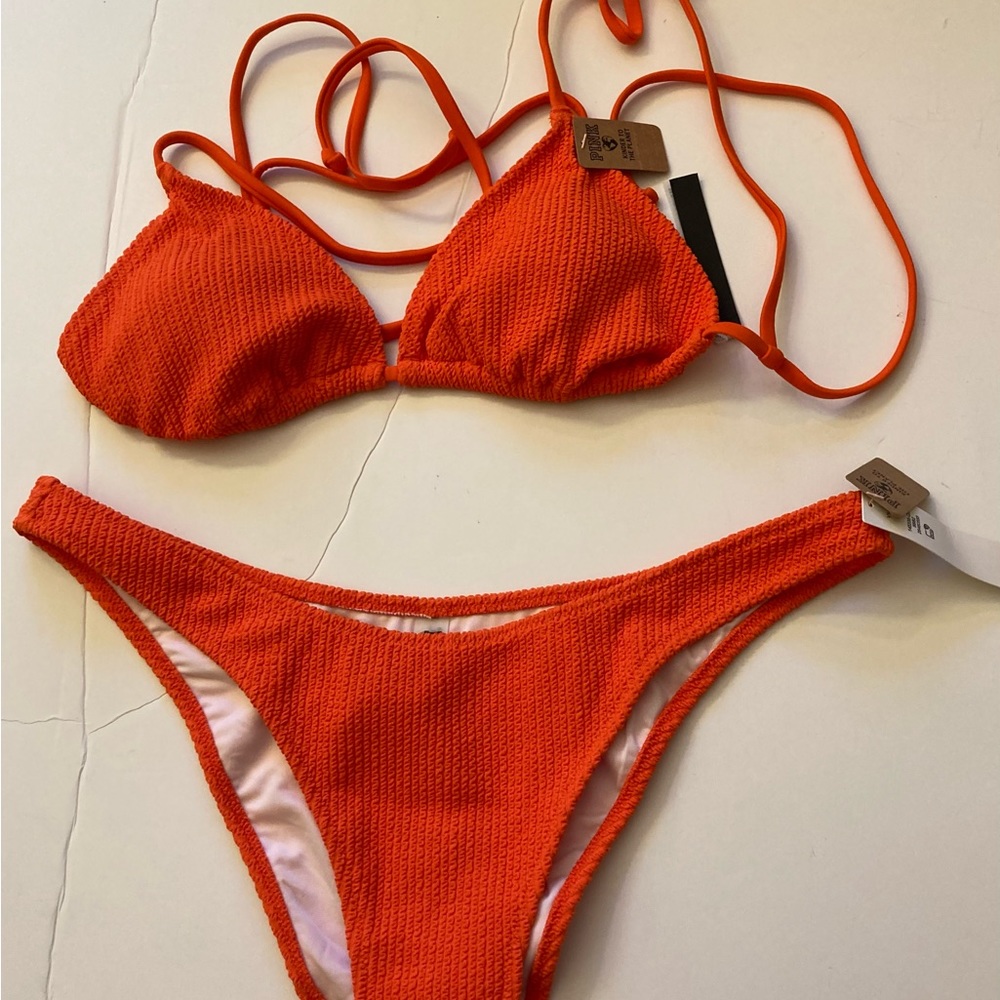 New large Victoria’s Secret crinkle bikini set in orange